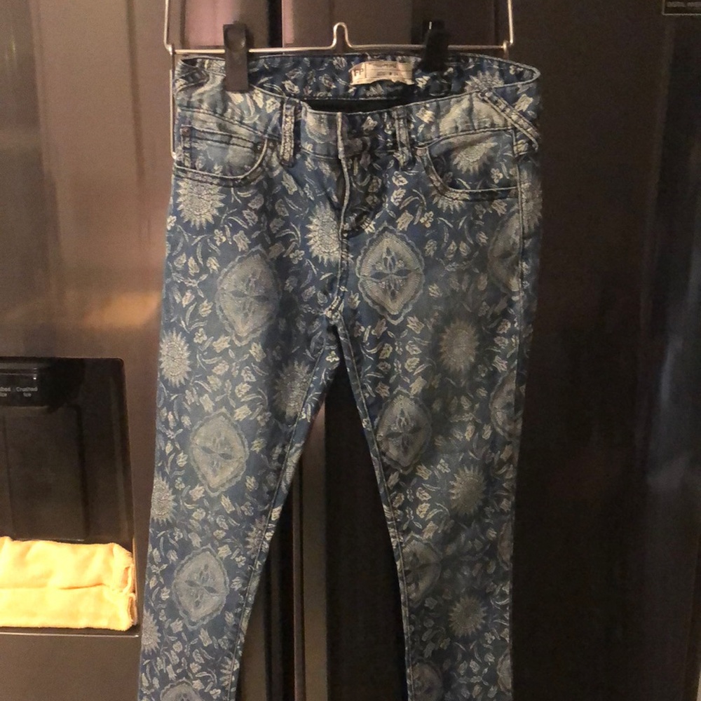 Free people Sz 24 minor wear